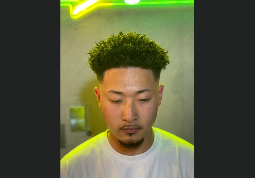 LINE_ALBUM_220603_1