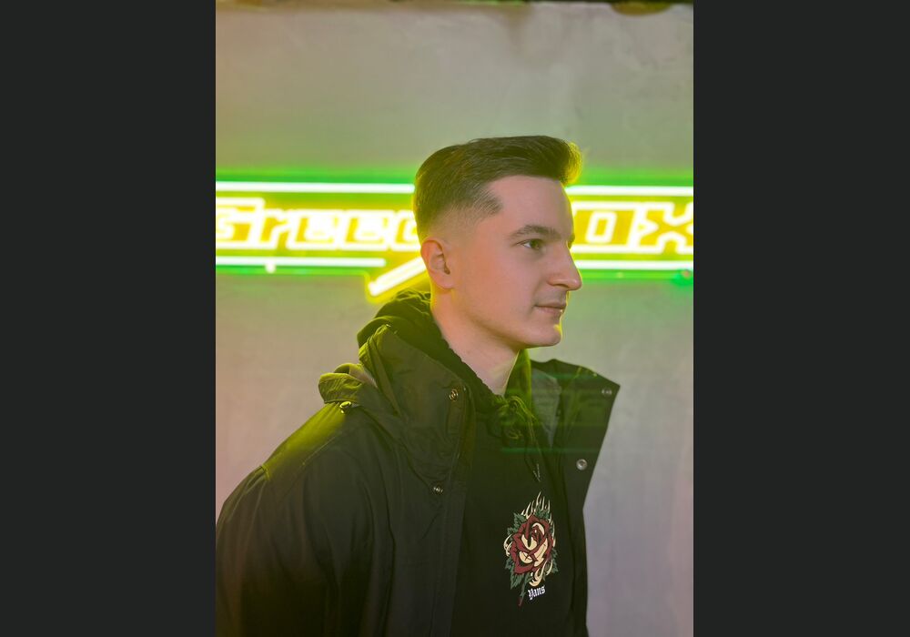 LINE_ALBUM_230106_0
